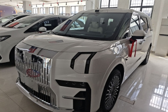 极氪009 2024款 七座过道版四驱 108kWh