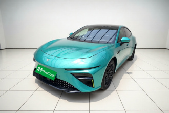 哪吒汽车 哪吒S 2022款 纯电 650km 四驱耀世版