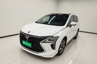 东风风行 风行游艇 2022款 1.5T DCT逐浪版