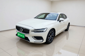 沃尔沃S60 2021款 T4 智逸豪华版