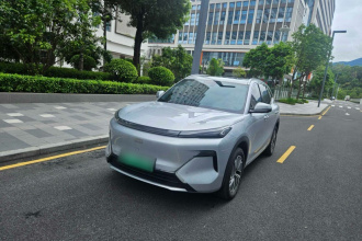 吉利银河 银河星舰7 EM-i 2025款 120km 探索+版