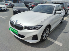 宝马i3 2024款 eDrive 35 L