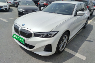 宝马i3 2024款 eDrive 35 L