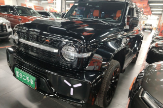 超境汽车 共创坦克300 2023款 2.0T 赛博骑士