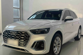 奥迪Q5L 2022款 40T 豪华动感型