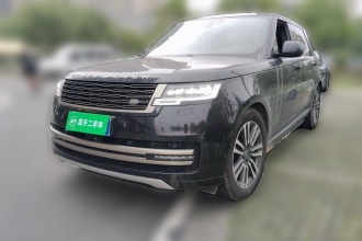路虎 揽胜 2023款 改款 3.0 L6 400PS 盛世加长版