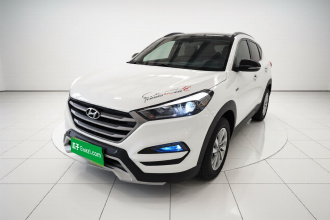 现代 途胜 2018款 1.6T 双离合两驱15周年特别版