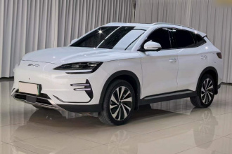 比亚迪 宋PLUS新能源 2023款 冠军版 EV 520KM 尊贵型