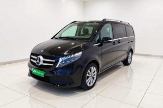 奔驰V级 2022款 V 260 领航版