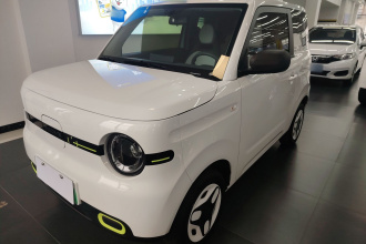 吉利银河 2025款 熊猫mini 210km 元气熊
