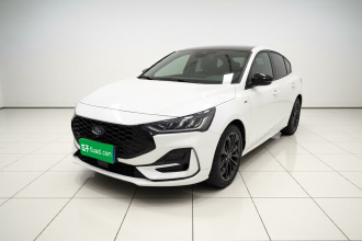 福特 福克斯 2022款 两厢 EcoBoost 180 自动ST Line