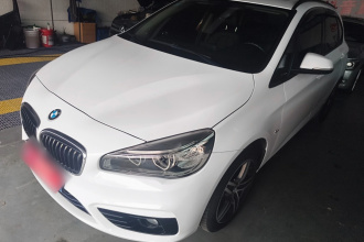 宝马2系旅行车 2016款 218i 运动设计套装