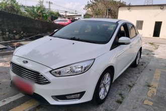 福特 福克斯 2015款 三厢 EcoBoost 125 自动超能风尚型