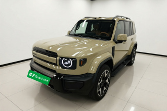 iCAR V27 2026款 200KM四驱猎鹰700