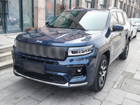Jeep 大指挥官 2022款 2.0T 两驱豪华版
