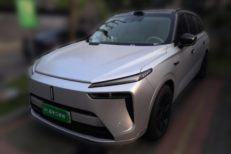 魏牌 蓝山 2025款 四驱 Ultra