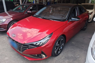 现代 伊兰特 2022款 1.5L CVT LUX尊贵版