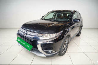 三菱 欧蓝德 2018款 2.0L 两驱荣耀版 5座