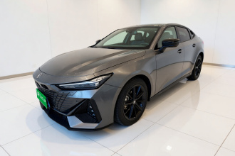 长安UNI-V 2023款 1.5T 尊贵型