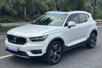 沃尔沃XC40 2021款 T4 四驱智远豪华版
