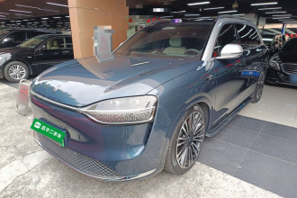 鸿蒙智行 问界M9 2024款 纯电 Ultra版 100kWh 6座版