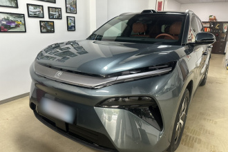 比亚迪 唐L 2025款 EV 670KM激光雷达尊享型