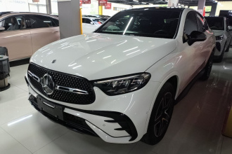 奔驰GLC轿跑 2024款 GLC 260 4MATIC 轿跑SUV