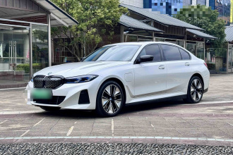 宝马i3 2025款 eDrive 40 L 曜夜运动套装