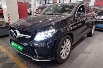 奔驰GLE轿跑 2017款 GLE 320 4MATIC 轿跑SUV