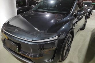 特斯拉 Model Y 2025款 长续航全轮驱动 首发版