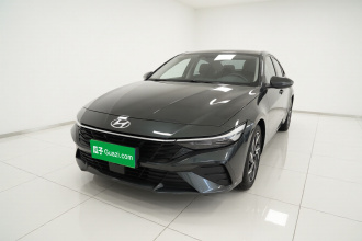 现代 伊兰特 2023款 1.5L CVT LUX尊贵版