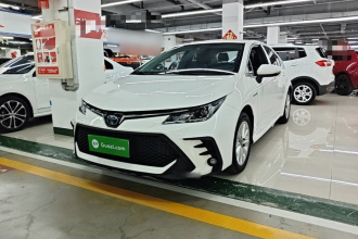 丰田 卡罗拉 2021款 双擎 1.8L E-CVT精英版