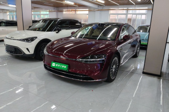 鸿蒙智行 享界S9 2025款 增程 Ultra