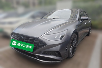 现代 索纳塔 2022款 270TGDi DCT 20周年纪念款