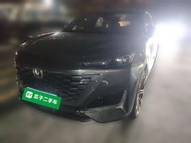 长安UNI-K 2021款 2.0T 尊贵型