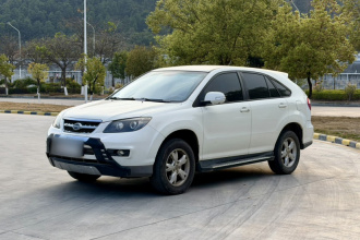 比亚迪S6 2014款 2.0L 手动豪华型 5座