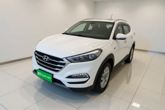 现代 途胜 2015款 1.6T 双离合两驱智能型