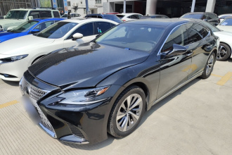 雷克萨斯LS 2018款 500h 卓越版 国VI