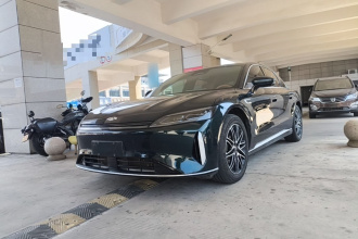 奇瑞风云 风云A9L 2025款 260超长续航尊贵版