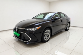 丰田 亚洲龙 2019款 双擎 2.5L XLE尊贵版 国VI