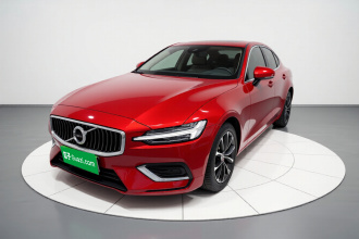 沃尔沃S60 2021款 T4 智逸豪华版