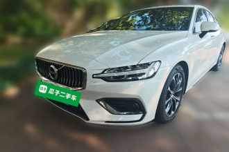 沃尔沃S60 2021款 T4 智逸豪华版