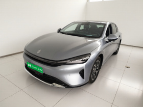 宝骏享境 2025款 插混 140km标准版