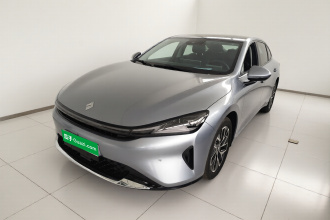 宝骏享境 2025款 插混 140km标准版