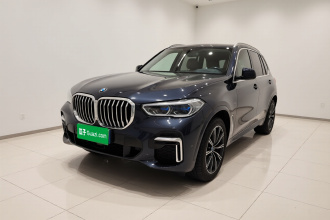 宝马X5 2022款 改款 xDrive 30Li 尊享型M运动套装