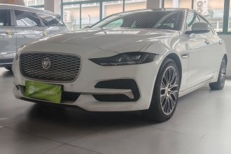 捷豹XEL 2020款 2.0T 200PS S进取优雅版