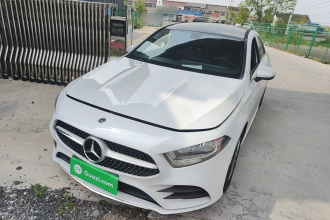 奔驰A级 2021款 改款 A 180 L 运动轿车