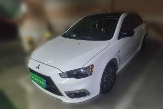 三菱 翼神 2016款 1.8L CVT黑白复刻版