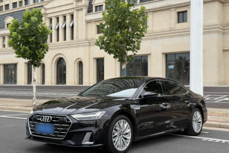 奥迪A7L 2024款 45TFSI S-line 筑梦型 流晶套装
