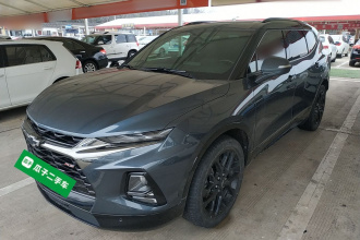 雪佛兰 开拓者 2022款 轻混 650T RS Twin-Clutch四驱7座 擎版